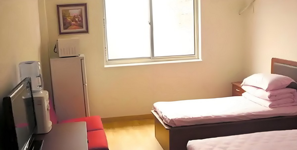 深户加分项_黄奕女儿不读书想去韩国当练习生，颜值是硬伤 黄奕女儿讯近腾讯日娱乐