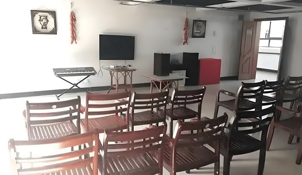 在深圳怎么入户_电影《戏台》预测票房超3亿 暑期市场长线出境旅游活跃